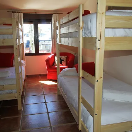 Bed And Snow Apartment *