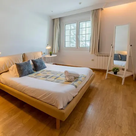 Bed And Snow Apartment