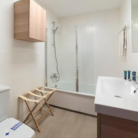 Bed And Snow Apartment
